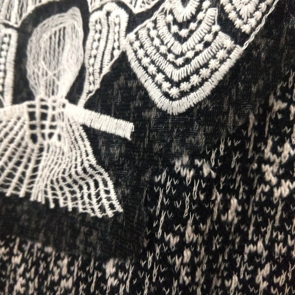 Blu Planet Knit Embroidered Owl Blouse XL - Picture 7 of 8